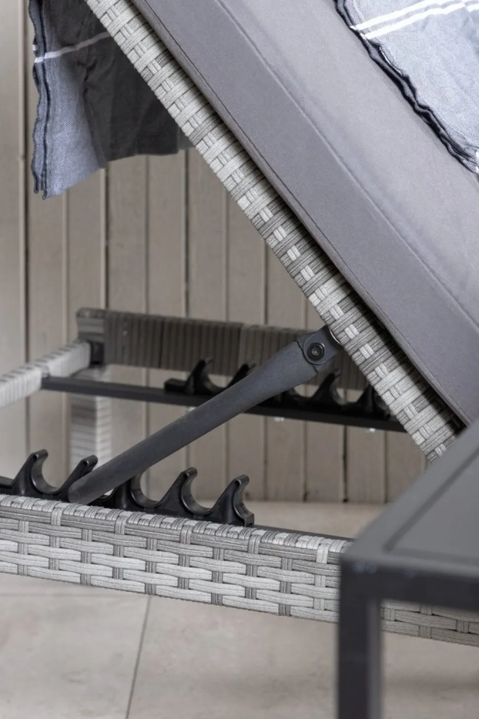 Bilbao solsäng - Grå