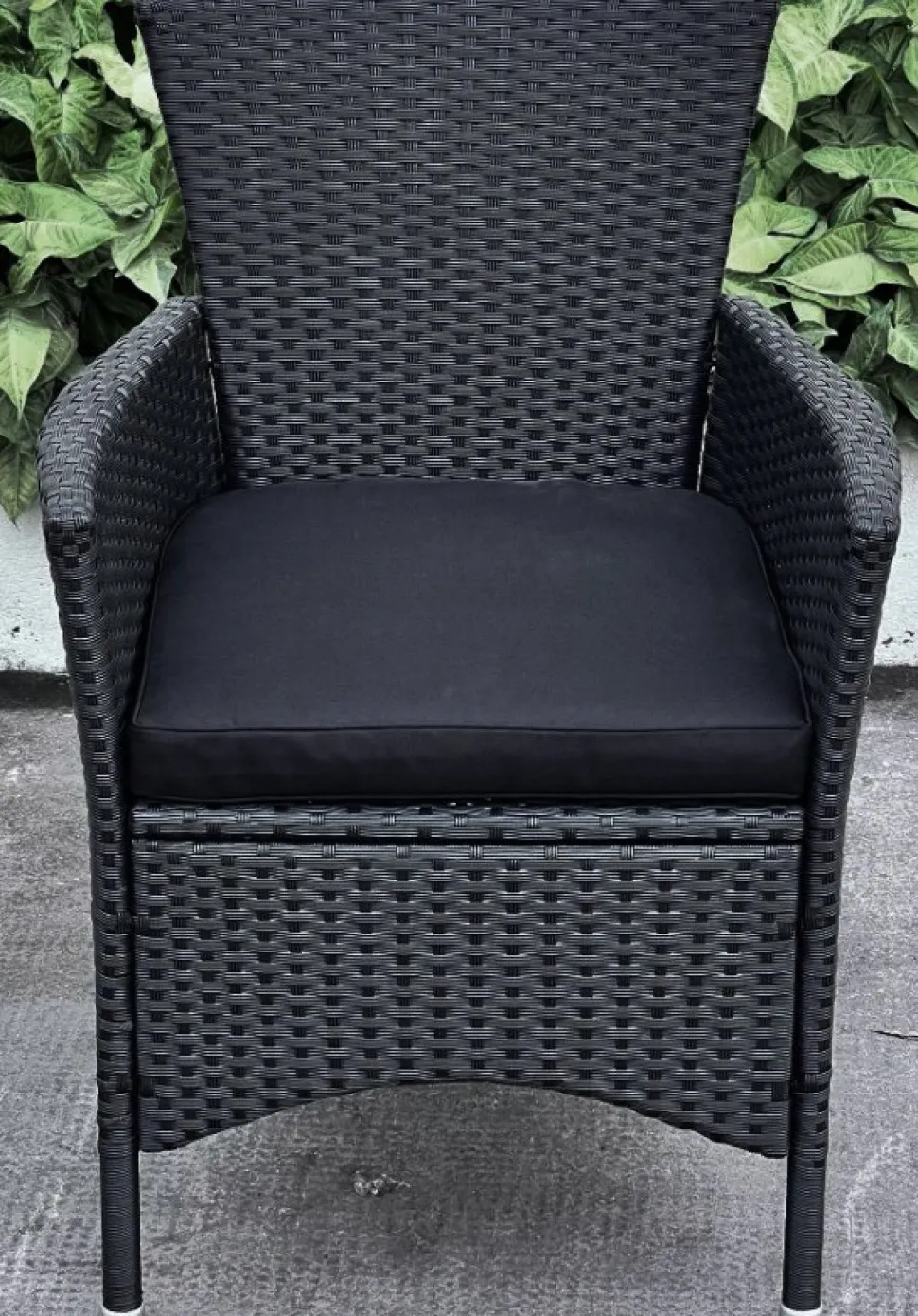 Brantevik utegrupp, runt bord med 6 st stolar - Svart konstrotting