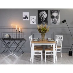 Fårö matgrupp 140 cm inklusive 4 st stolar med kryss - Ek/vit + 3.00 x Möbeltassar