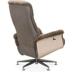 Fåtölj i fårskinn med fotpall - Ek/mörkbeige fårskinn - Ulla + Textilrengöring för möbler