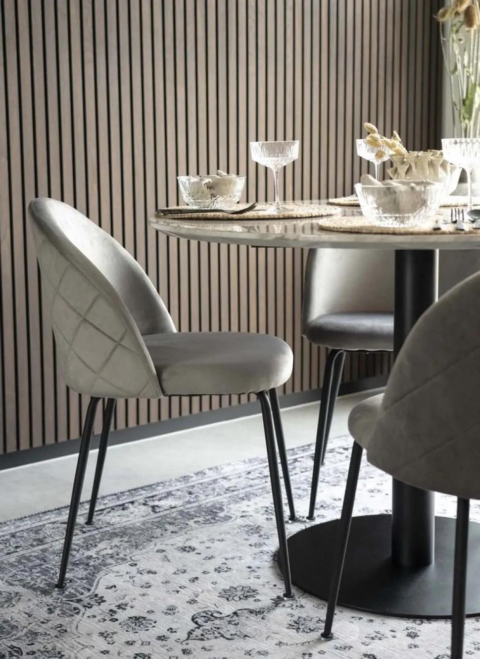 Geneve Matstol - Grå/svart