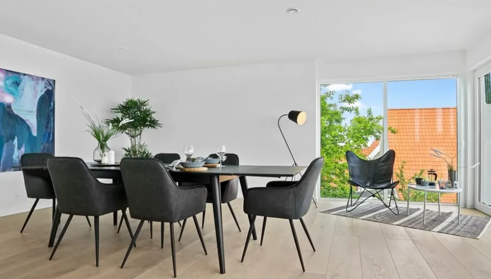 Harbo Matstol - Mörkgrått