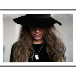 HAT PORTRAIT COLOR - Poster 50x70 cm