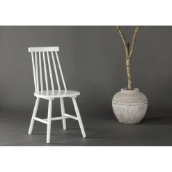 Lönneberga matstol - Vit