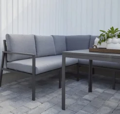 Loungegrupp i aluminium med grå dynor - Melo + Textilrengöring för möbler