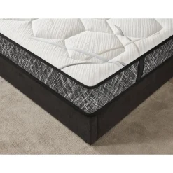 Madrass med pocket och antibakteriellt tyg