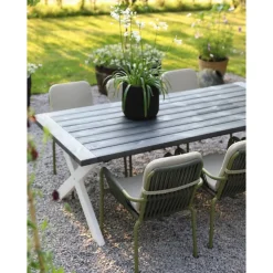 Oxford utematgrupp; Matbord 220 cm inkl 6 st Lincoln stapelbara stolar