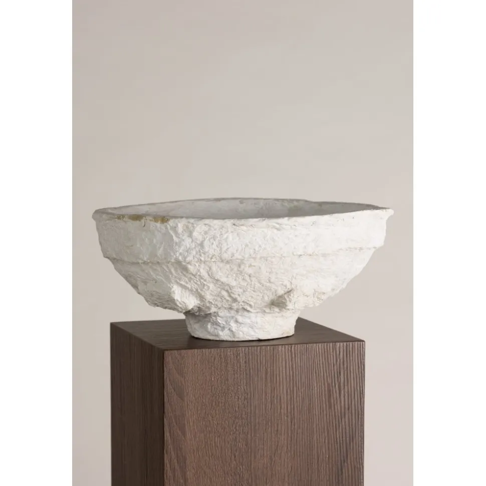 Piedestal i valnöt höjd 65 cm