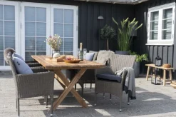 Seattle utestol - Mörkbrun + Textilrengöring för möbler