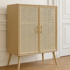 Skåp i trä och natur / rotting - React + Möbeltassar