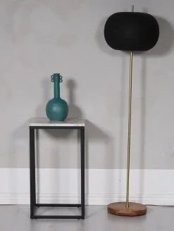 Sängbord ljus marmor foliering 72 cm högt