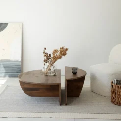 Soffbord i valnötsbetsat massivt furuträ 90 x 90 cm