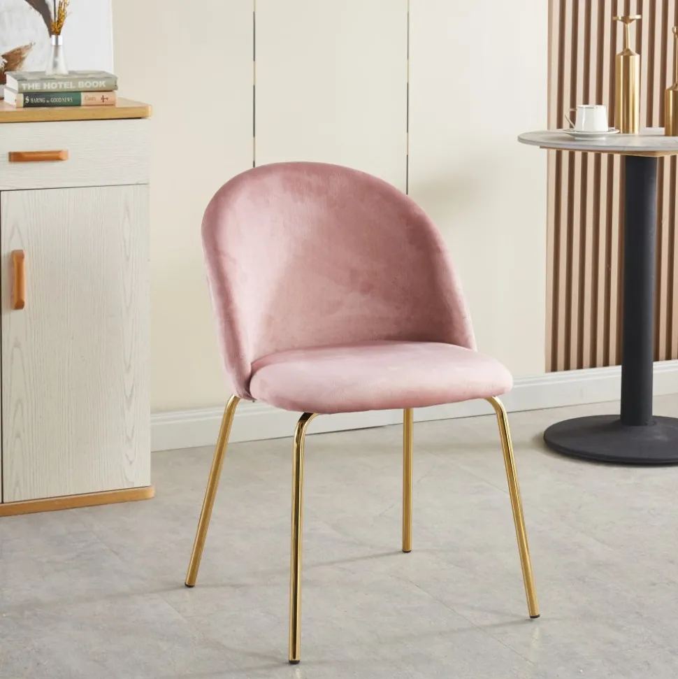 Stol i rosa sammet guldiga ben + Textilrengöring för möbler