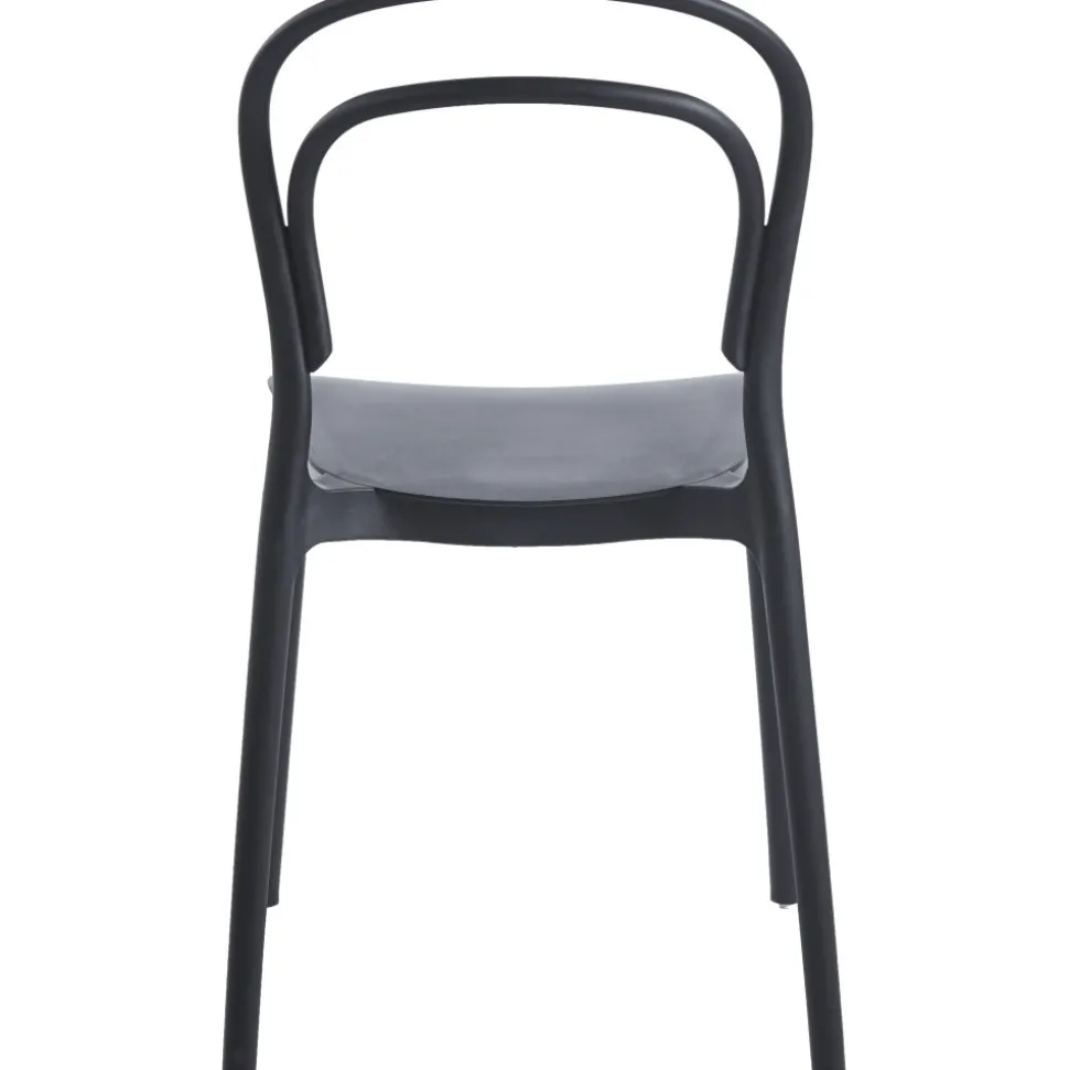 Stol i svart plast stapelbar + Rengöringsmedel för utemöbler