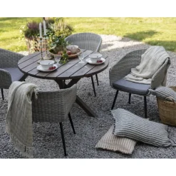 Utestol grå med dyna rotting + Rengöringsmedel för utemöbler