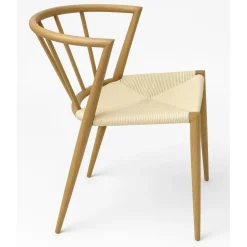 Utestol i trä look med beige repsits