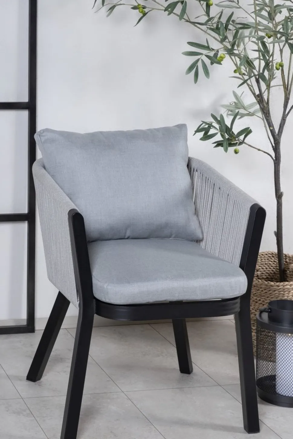 Virya matstol - Svart